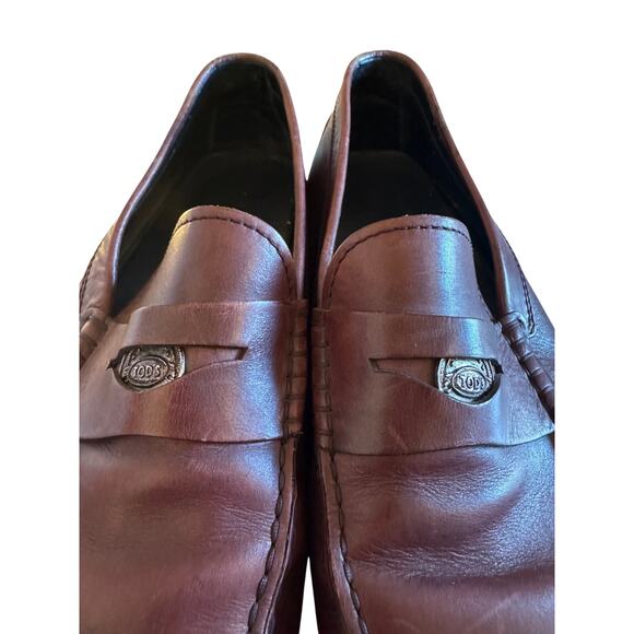 Tod\'s Men\'s Burgundy Leather Penny Driving Loafers main image 8